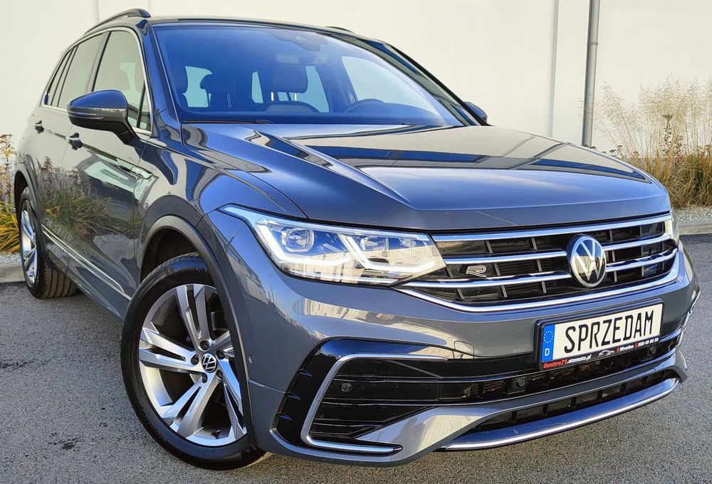 Volkswagen Tiguan R_Line*150KM*DSG+F1*IQLed*PółSkóry*ACC*Radar*Ambiente*Alu19*Hak*Kolor!