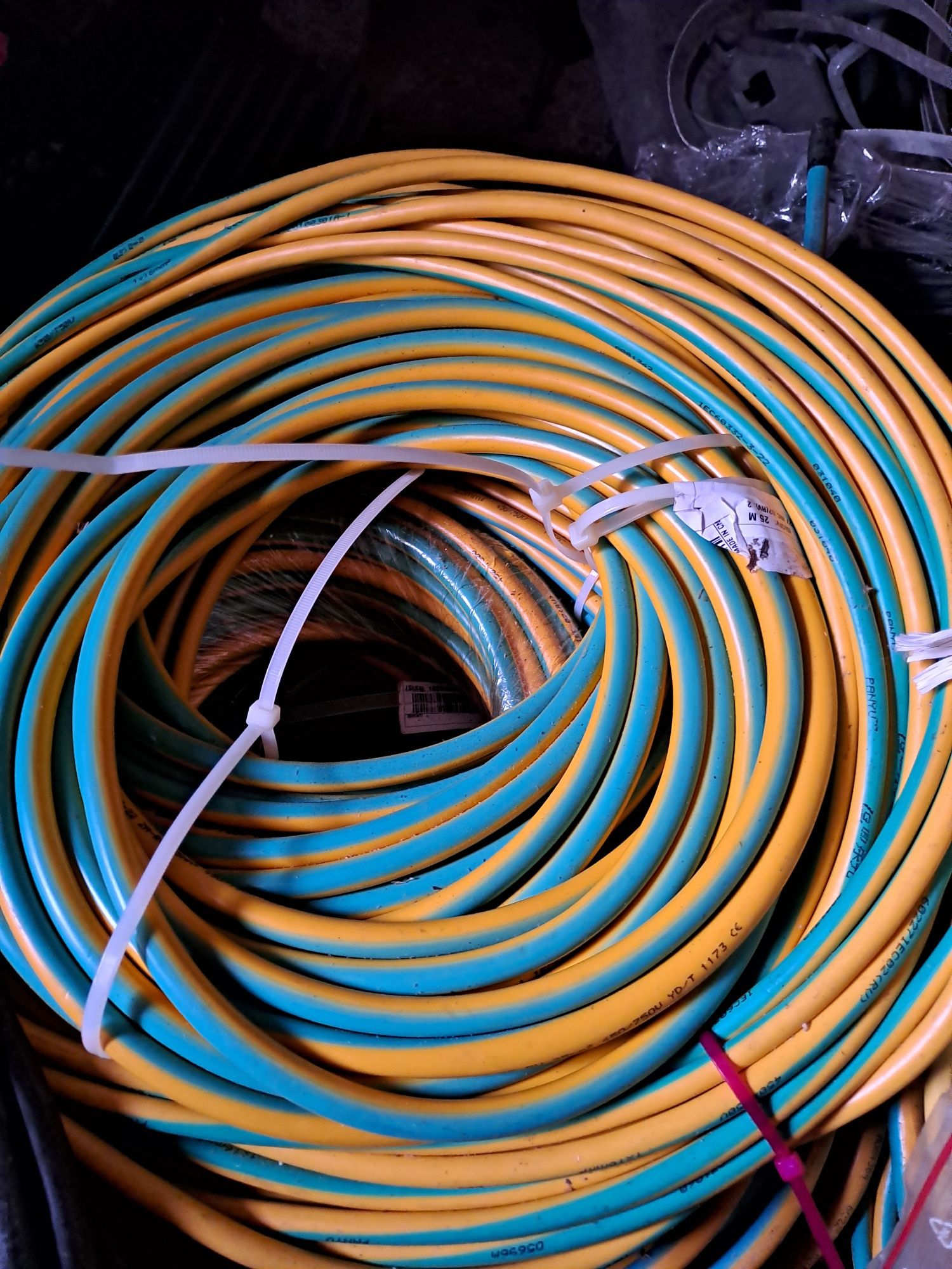 Linka żółto zielona Ż/Z LGY 25mm2 kabel przewód miedziany 100%