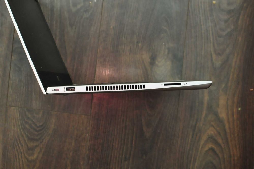 Игровой ноутбук HP 455  (Ryzen 3/ 8Gb/SSD 128Gb /Radeon Vega -2Gb)