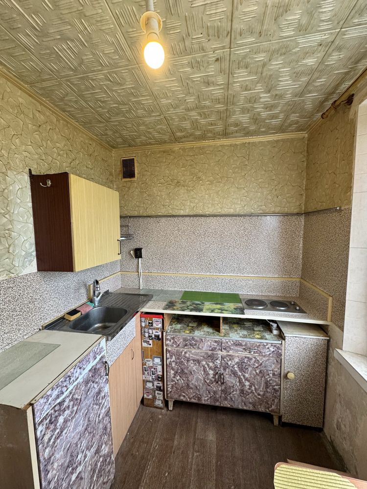 продам 3-ю квартиру ул. Амосова