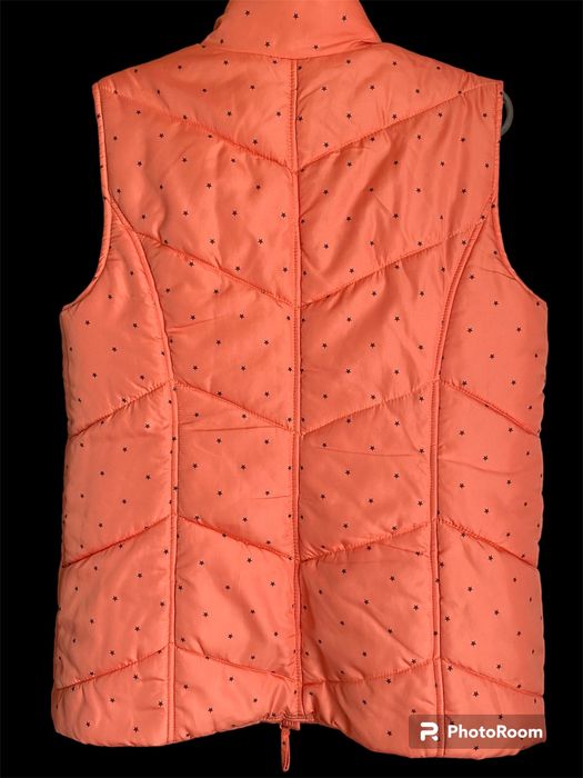 Жилетка / безрукавка женская