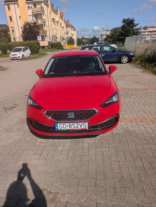 Seat Leon kupiony w salonie w Polsce, bezwypadkowy, właściel niepalący