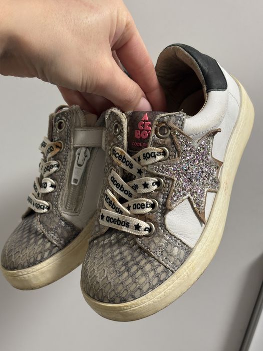 Дитячі кросівки 17-17,5см три пари за 300грн