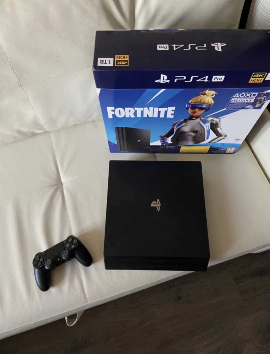 Продам Sony PlayStation 4 pro