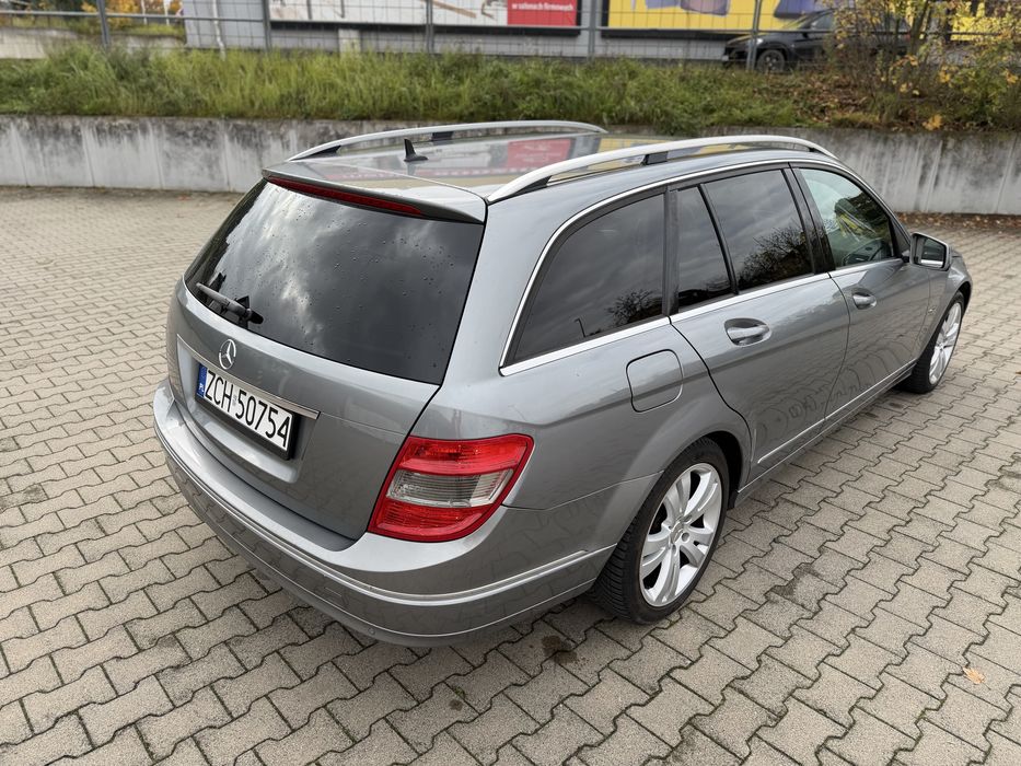 Mercedes C 180 Kompressor / swiezy serwis / HAK / El klapa / PL