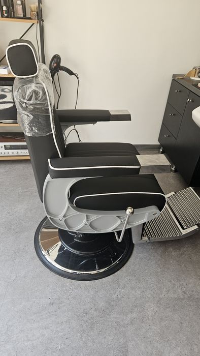 Fotel barberski fryzjerski