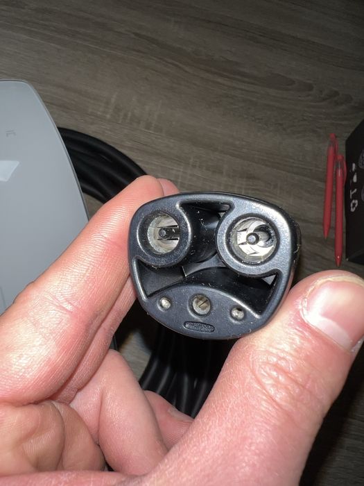 Настінна зарядна станція Tesla Gen 3 - кабель 7 м. (11.5 кВт., 48A)