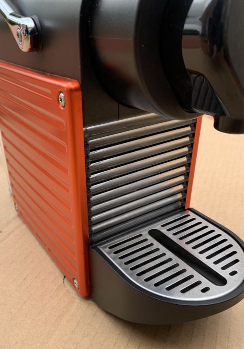 Pequeno arranjo - Máquina de café Krups Nespresso Pixie