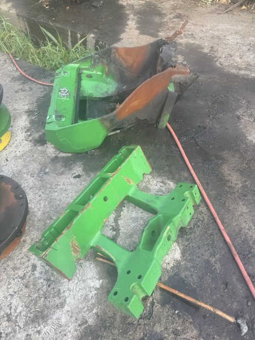 Запчастини на трактор Джон Дир John deere 8335 R