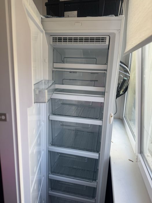 Морозильна камера Elenberg FRN185 нова