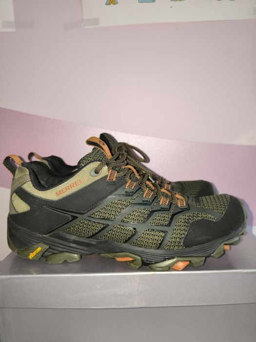 Чоловічі кросівки Merrell оригінал.. Довжина устілки 28 см.