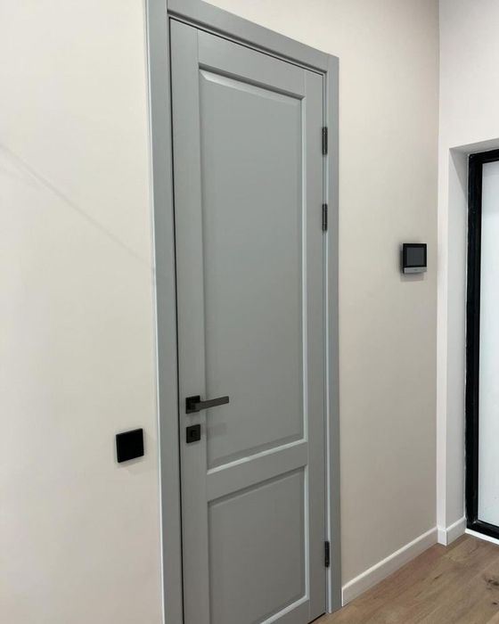 Двері з масиву дуб, ясен та вільха під замовлення