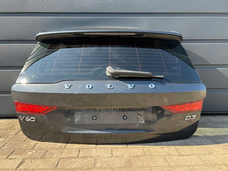 Volvo V60 II Кришка багажника