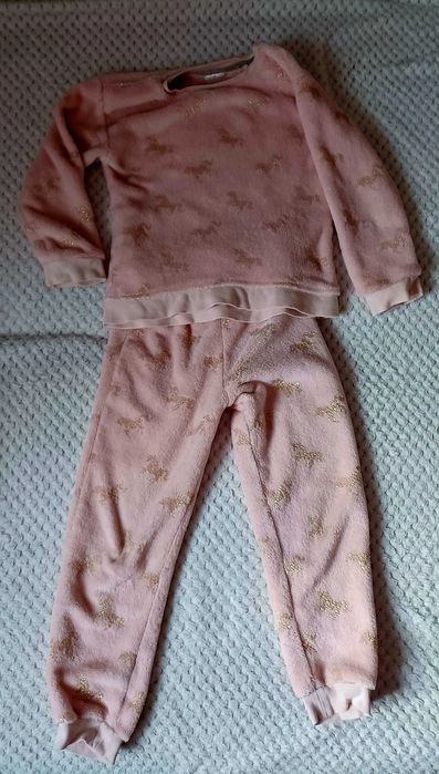 Zestaw ubranek na dziewczynkę