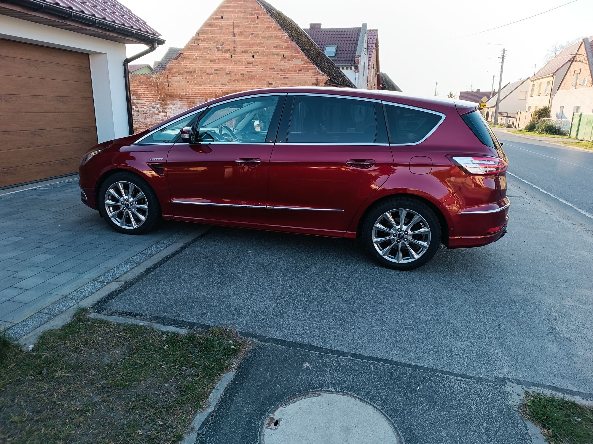 Ford S-Max Vignale biturbo 19 cali automat