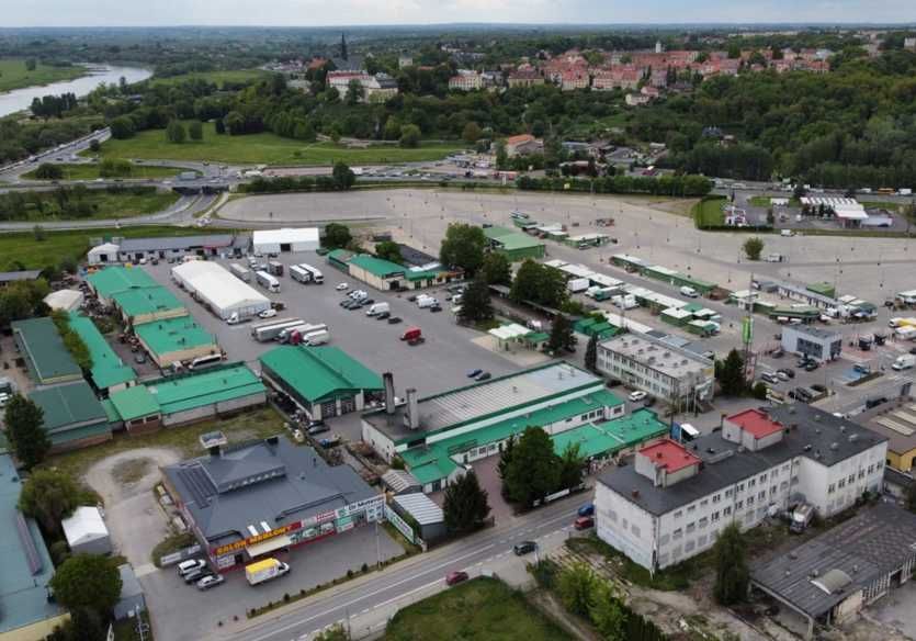 Wynajmę lokal handlowo-usługowy 1200 m obok Giełdy w Sandomierzu