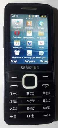 Телефон Samsung GT S5611