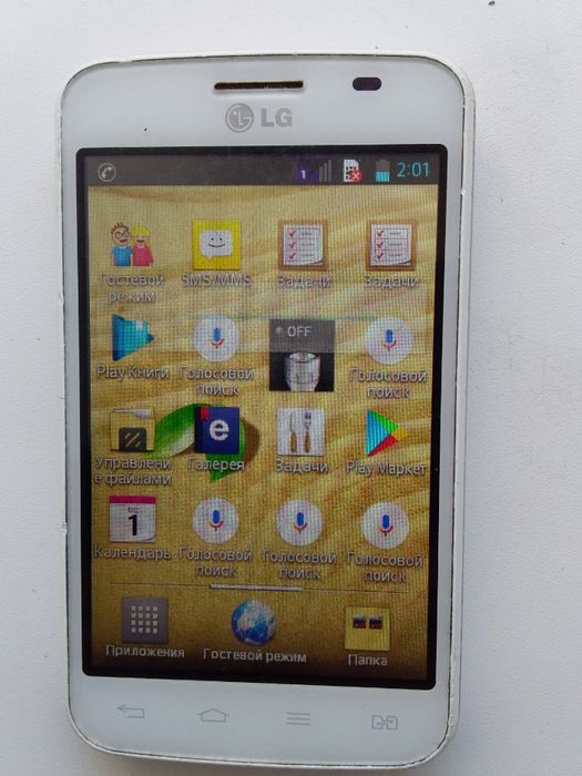 Двухкарточный мобильный телефон LG