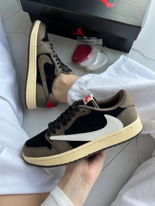36-45 Jordan 1 Low OG SP Travis Scott Brown Mocha