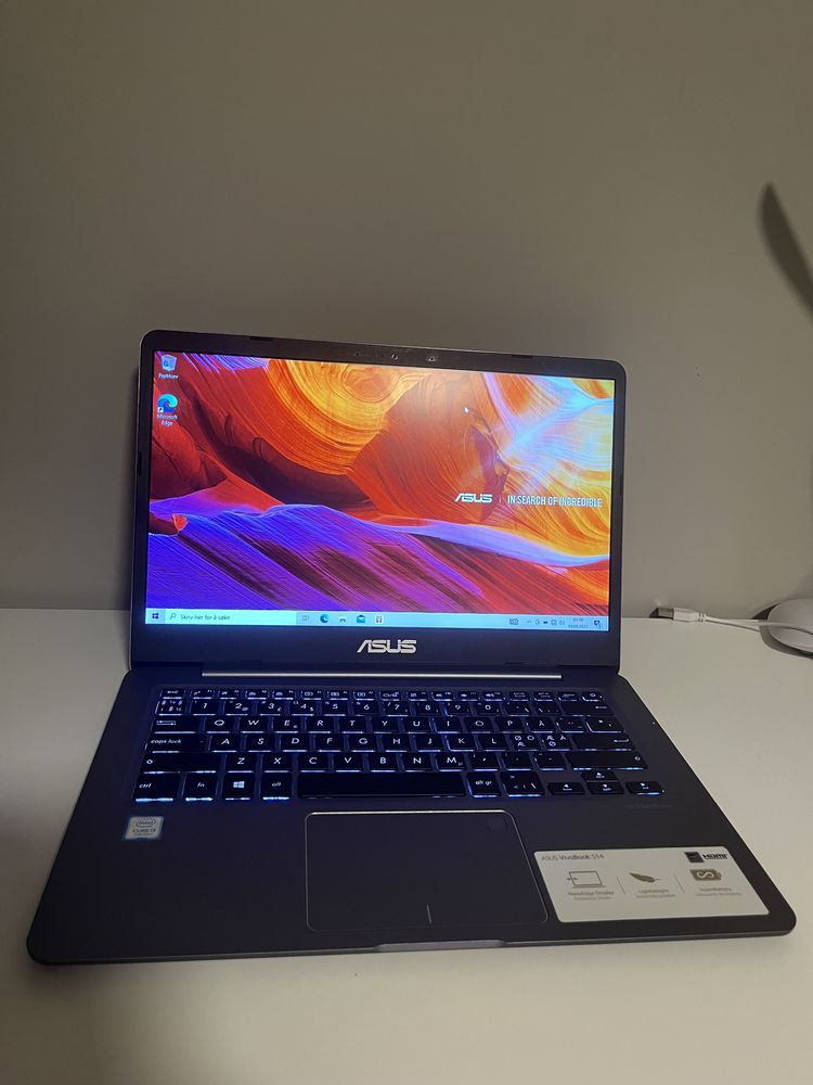 ASUS VivoBook S14 (S406U)