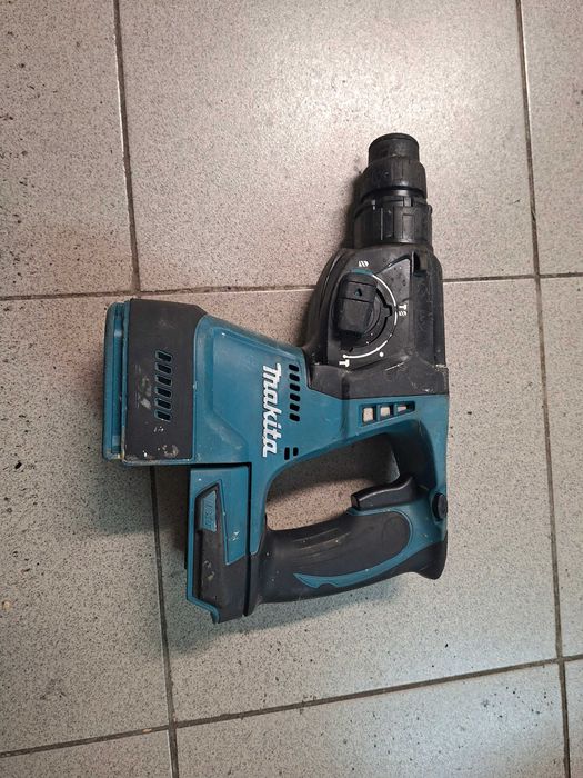 Mlotowiertarka makita dhr 242