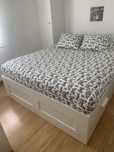 Cama com arrumação