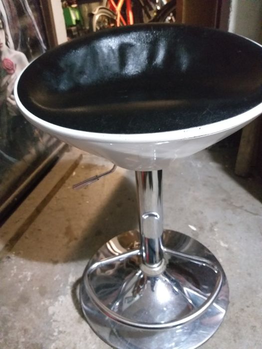 Krzesło hoker regulowane