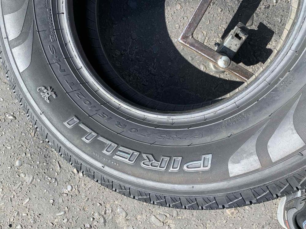 Шини нові 235/70 R15 Pirelli всесезон,
