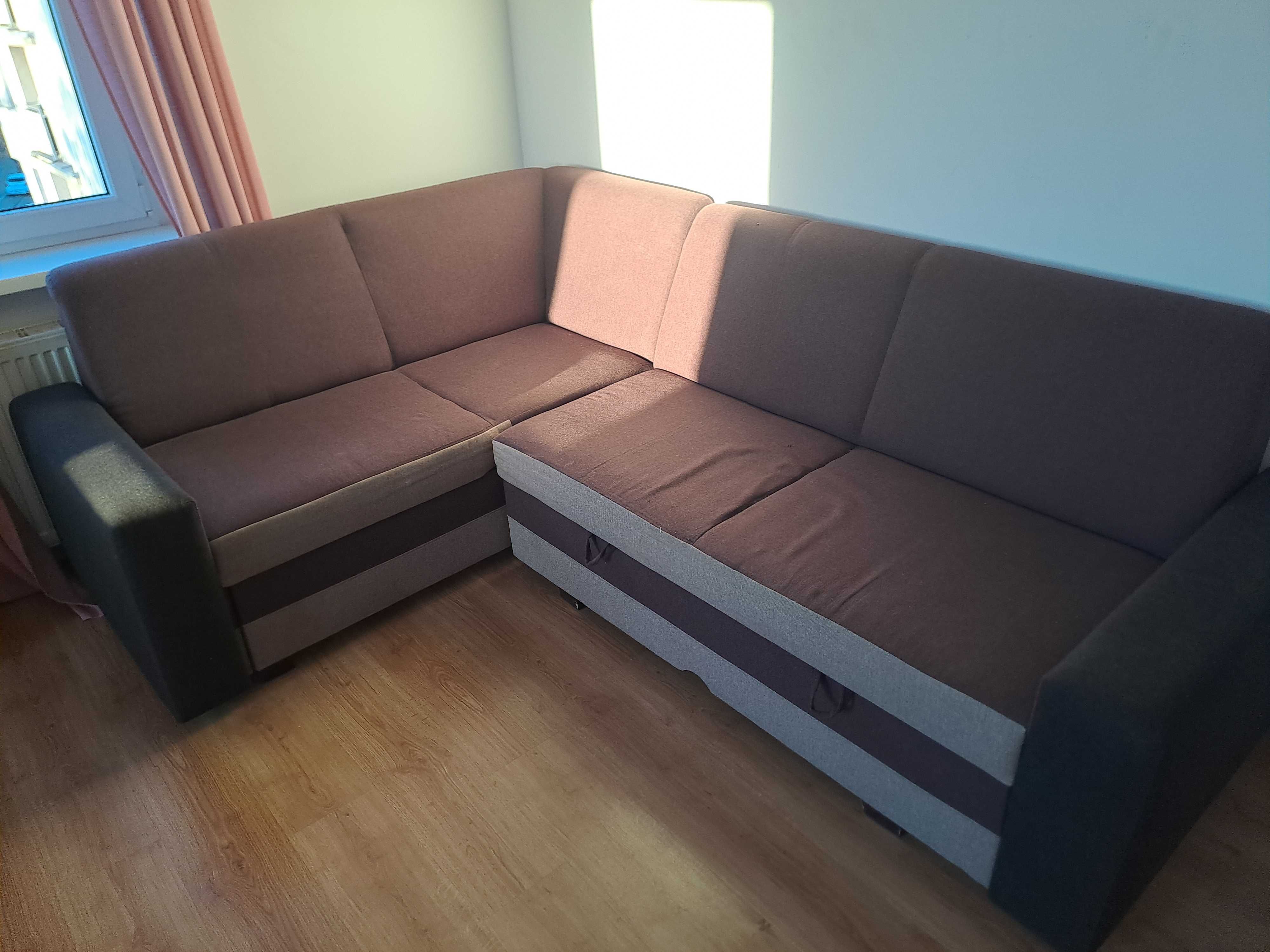 narożnik rozkładany z funkcją spania - możliwy transport