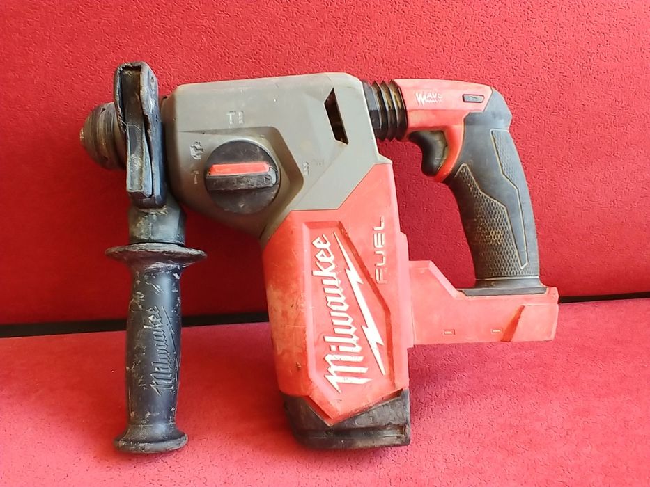 Młotowiertarka sds Milwaukee FH