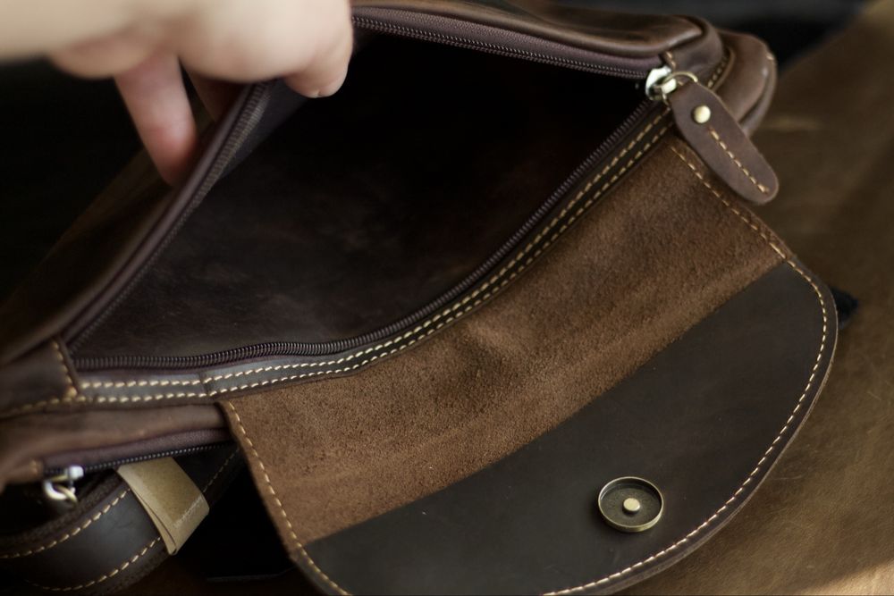 Сумка на грудь чоловіча шкіряна. Слінг / бананка мужская кожаная