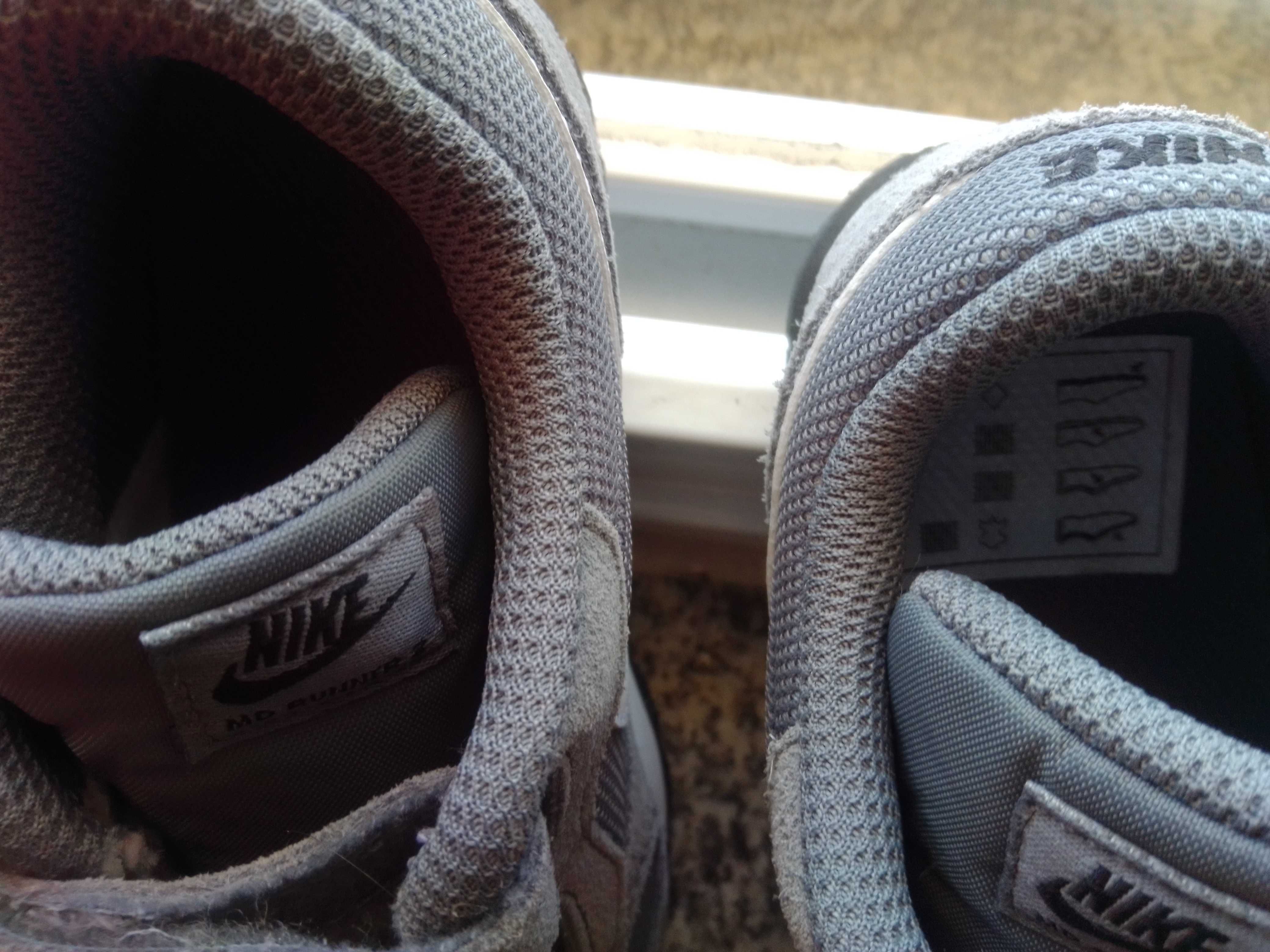 sapatilhas NIKE (25) novas a estrear ainda dentro da caixa originais