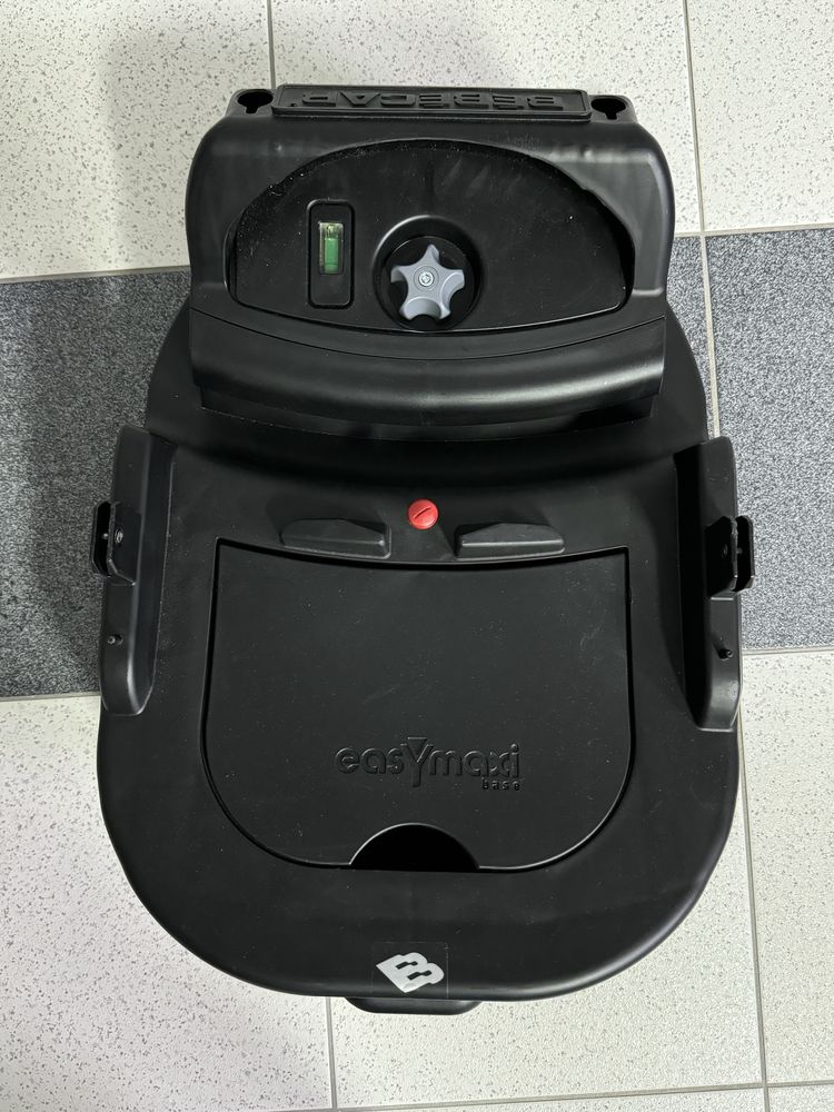 Carrinho de bebé trio + base isofix (bébécar)
