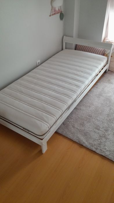 Cama e colchão criança 200x90