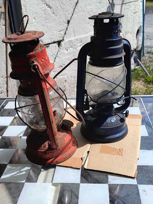 lampy naftowe stare dwie