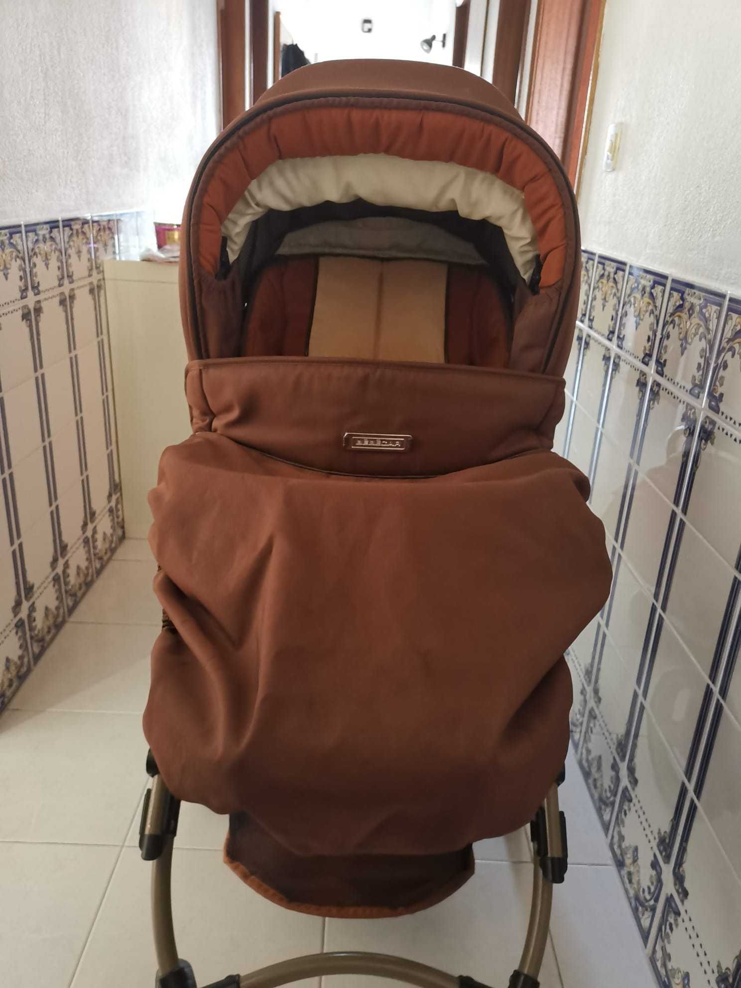Carrinho e Ovo Bébécar