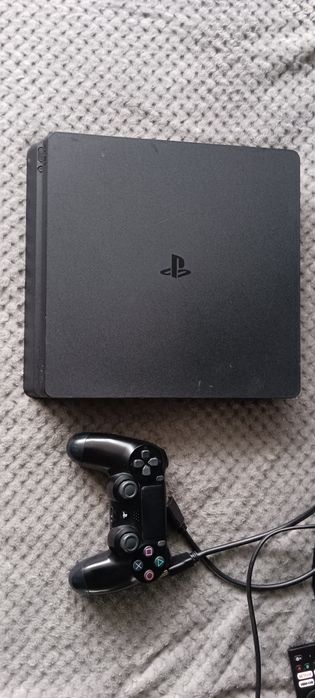 Sony PlayStation 4 Slim 1tb, wyczyszczona, nowa pasta. Oryginalny pad.