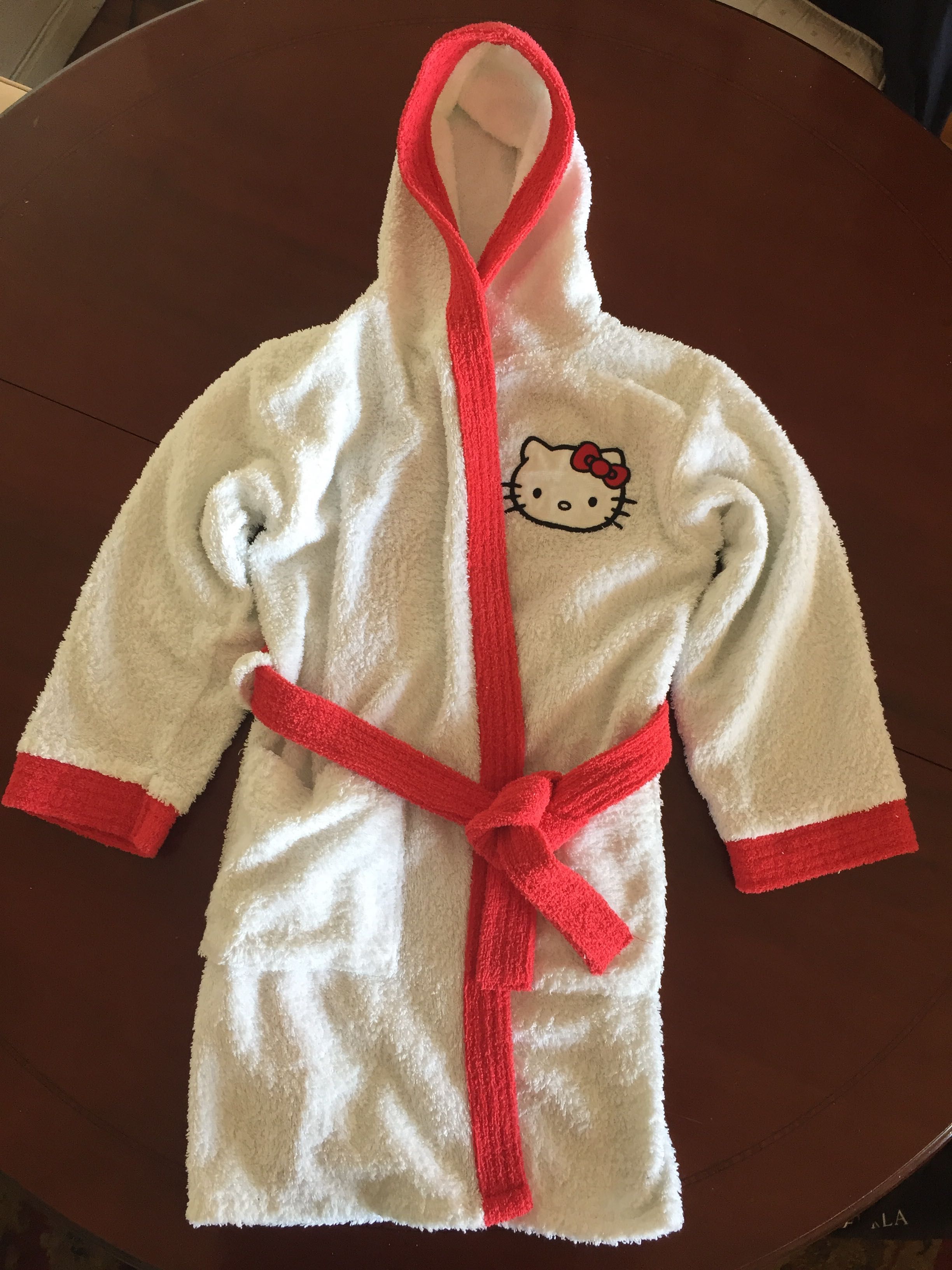 Robe Hello Kitty tamanho 6 anos branco