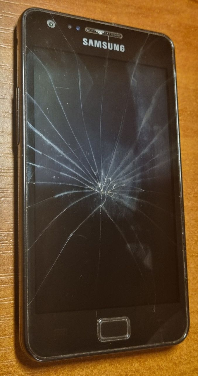 Samsung Galaxy S2 + stacja dokująca