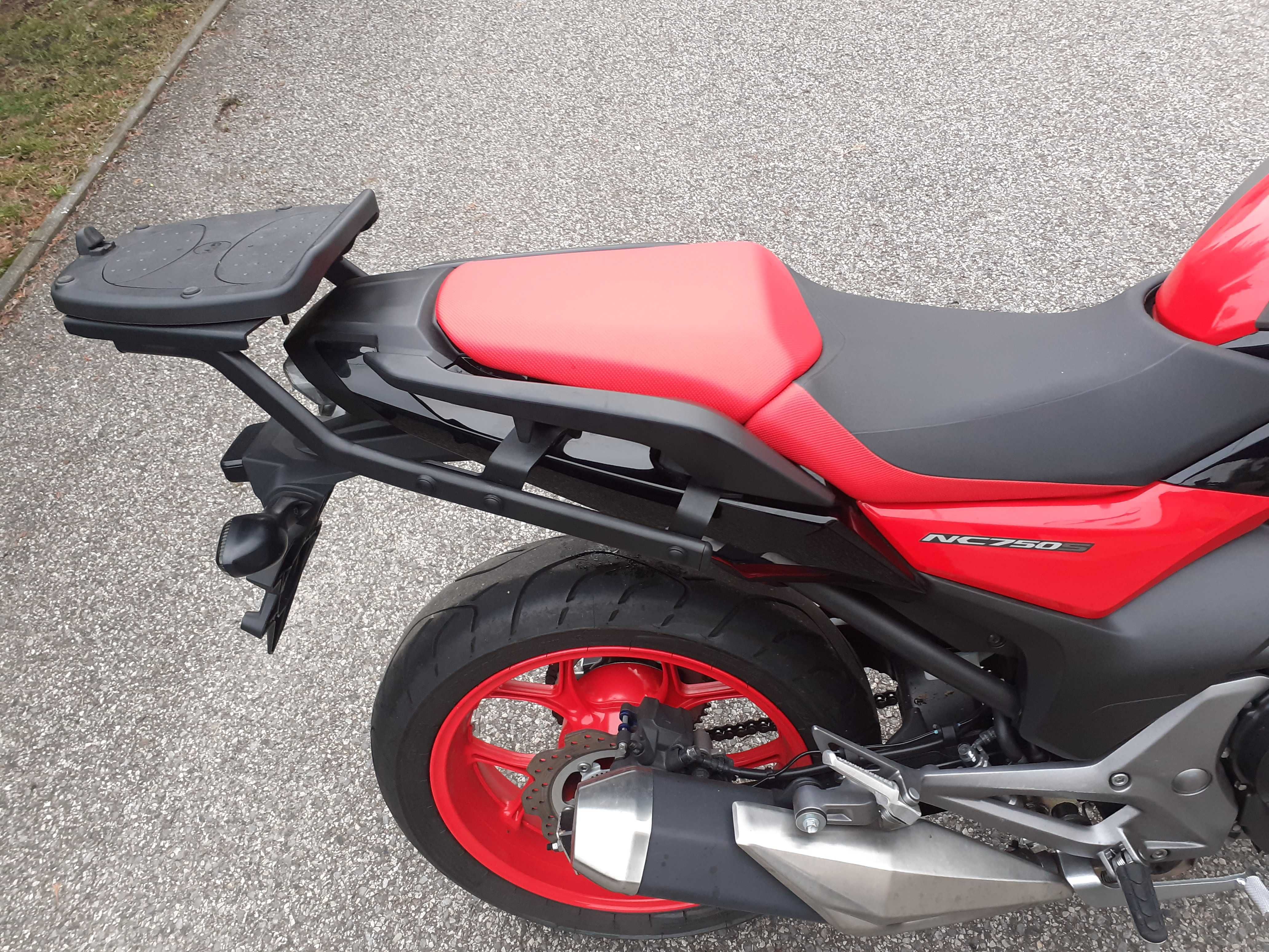 NC750 S z 2017 r. z Niemiec na A2 ks serwisowa Wzorowy stan