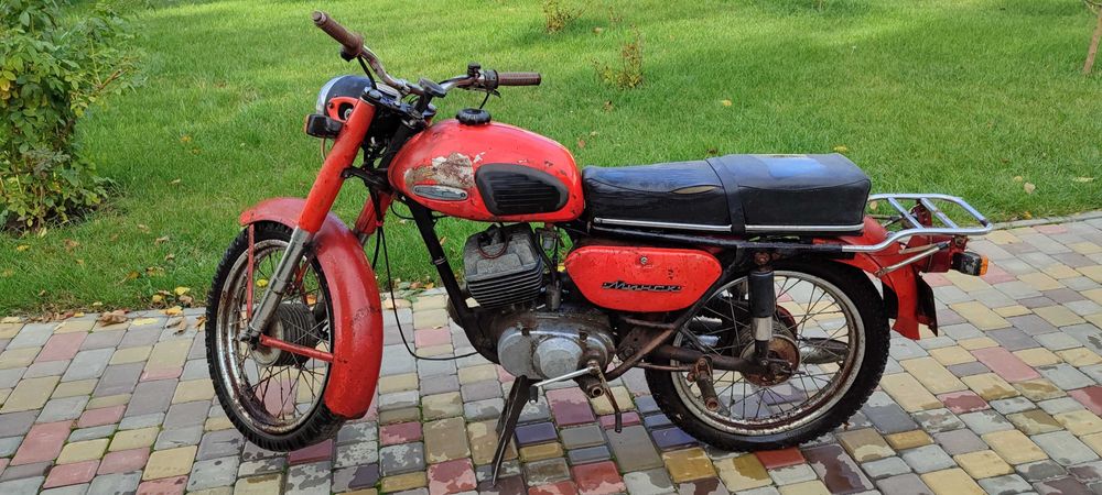 продам мотоцикл мінск ММВЗВ-111 1975 року випуску.