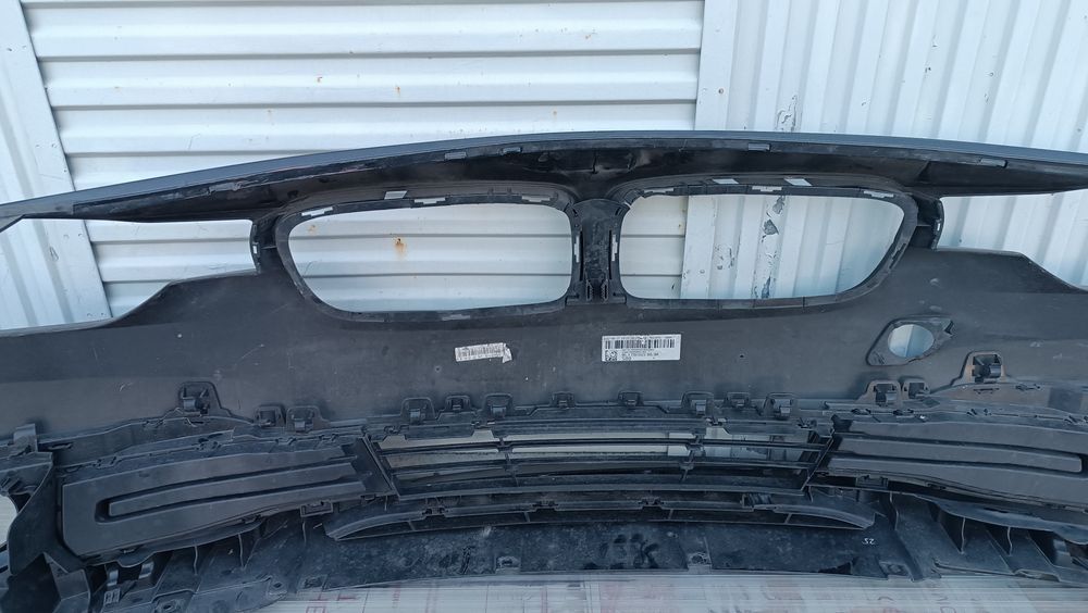 Vendo parachoque de frente BMW 3 series F30,31 LCI ano 2015/16