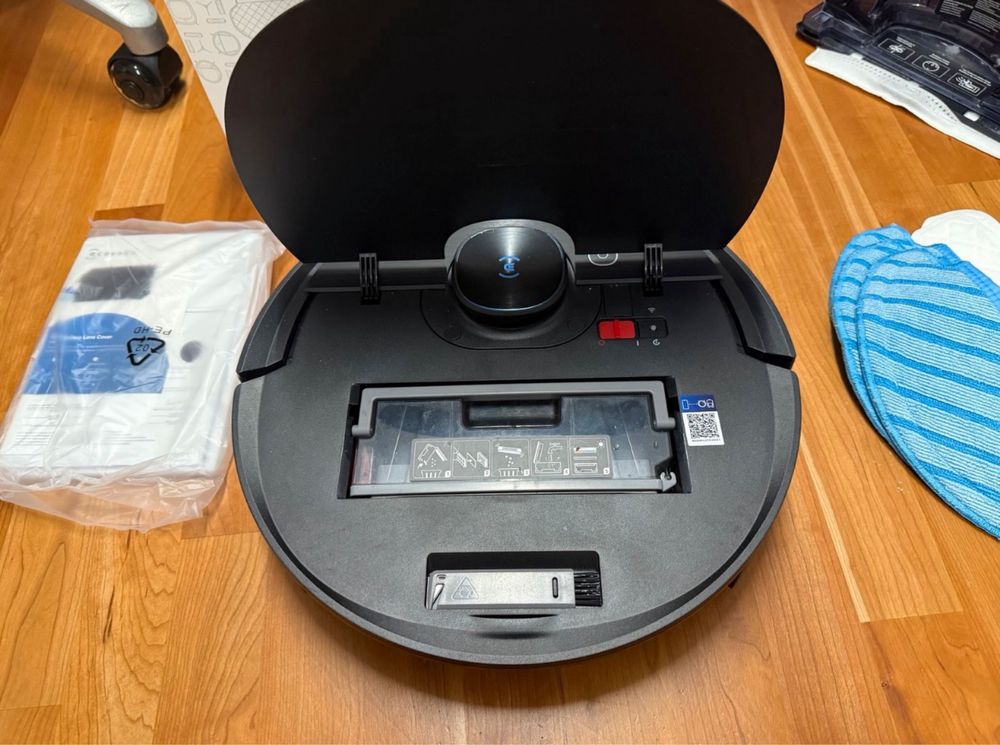 Ecovax Deebot T9 робот пилосос миючий