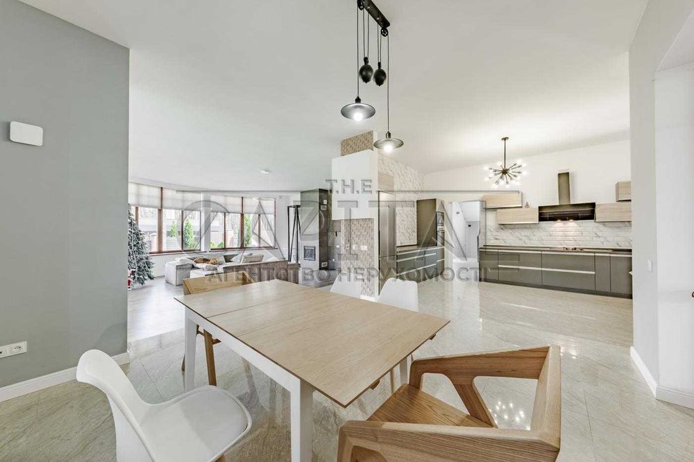 Продаж будинку в закритому Котеджному містечку Пуща водиця Мощун