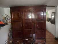 Roupeiro tres portas