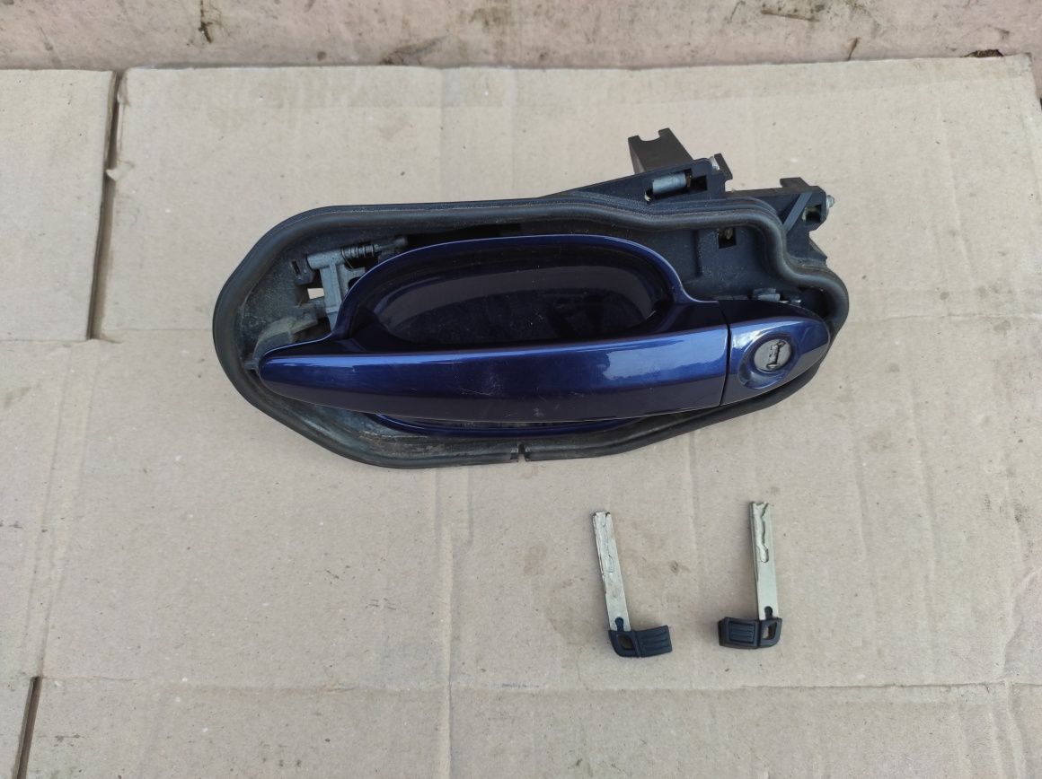 Ручка двери двері водійська бмв 5 E60 E61 BMW E60 E61