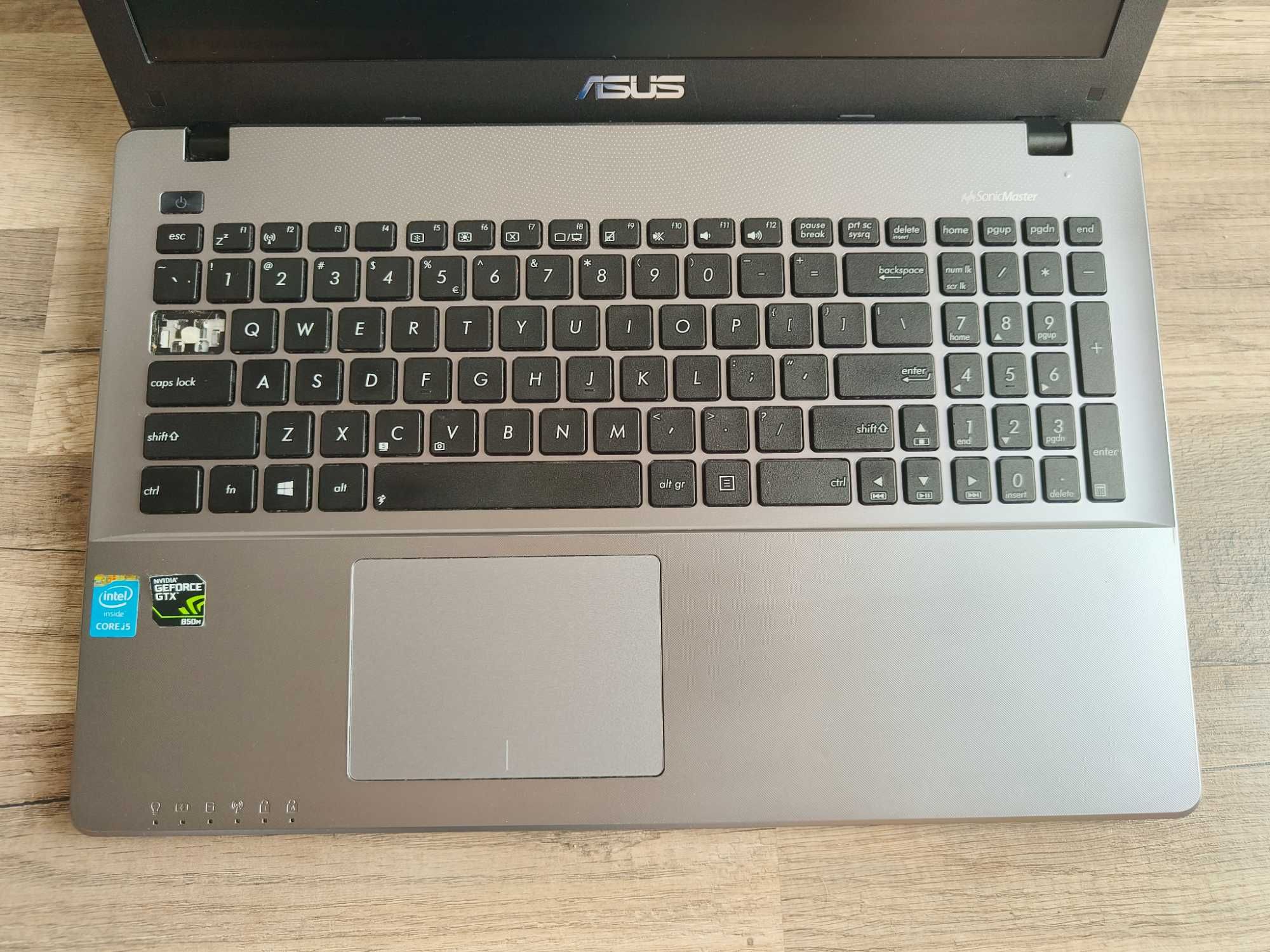 Laptop ASUS F550J | 6 GB RAM | i5-4200H |GTX850M | 256 GB SSD