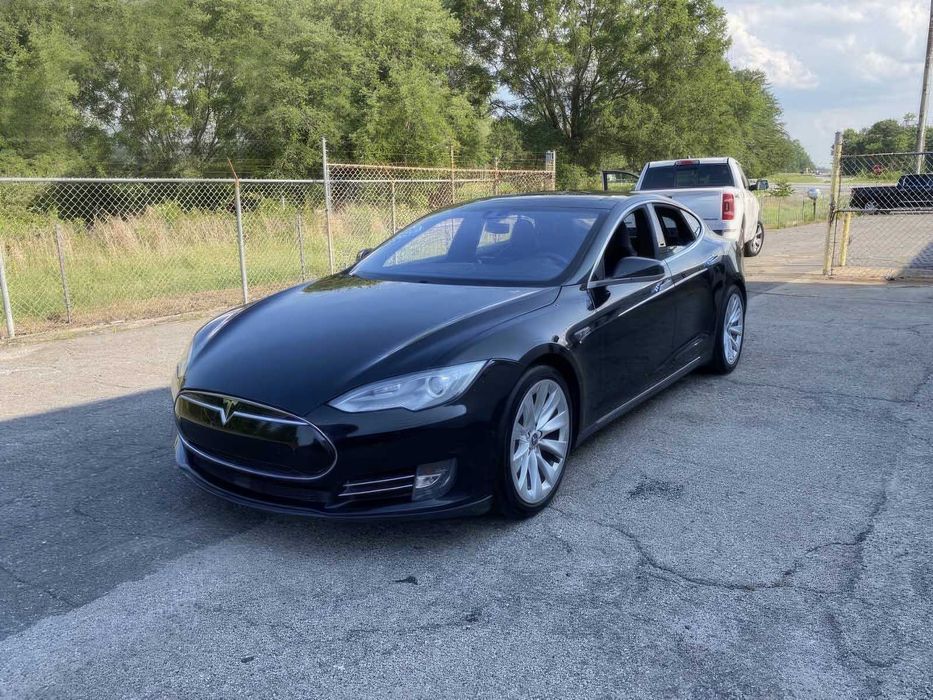Tesla Model S      2014