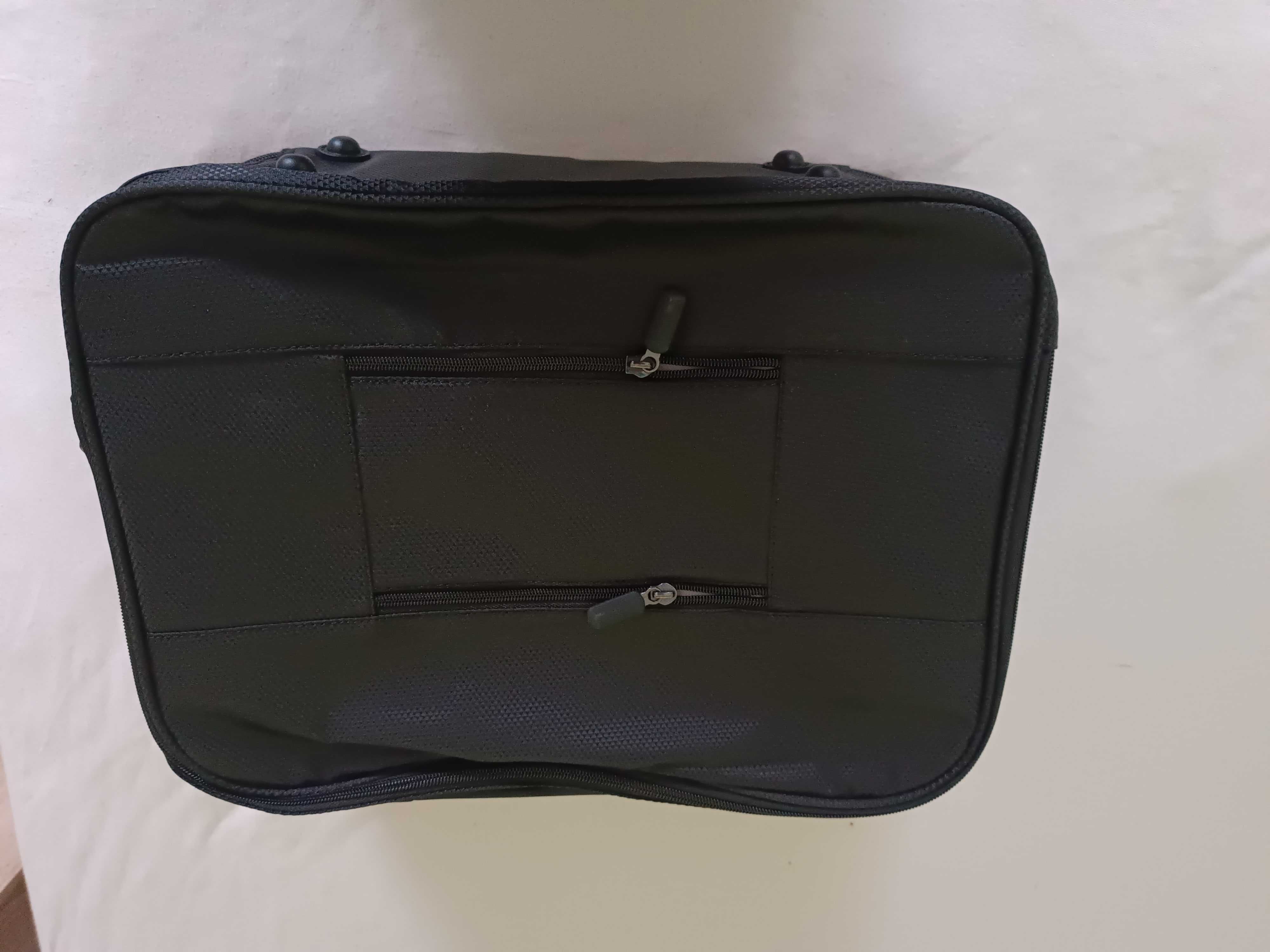 Torba na laptop z poszerzeniem