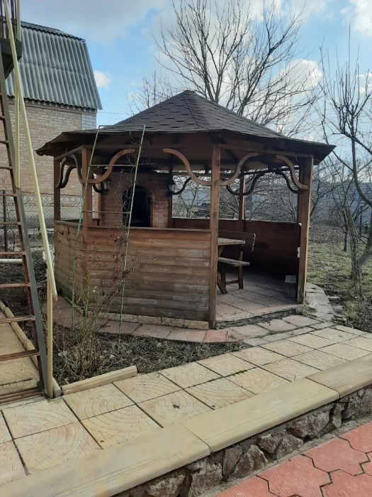 2-х эт. дом, 270 м. кв., 2011 г. постр., участок 14 сот. Лелековка.